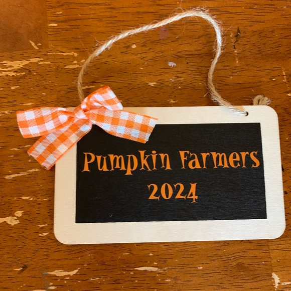 Like this to be notified of my live shows - Picture 14 of 16